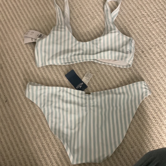 striped white and light blue Hollister bathing suit - Picture 2 of 3